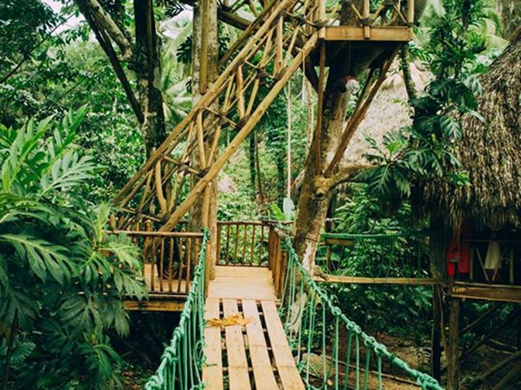 Dominican Tree House Village Santa Barbara De Samana Exterior photo